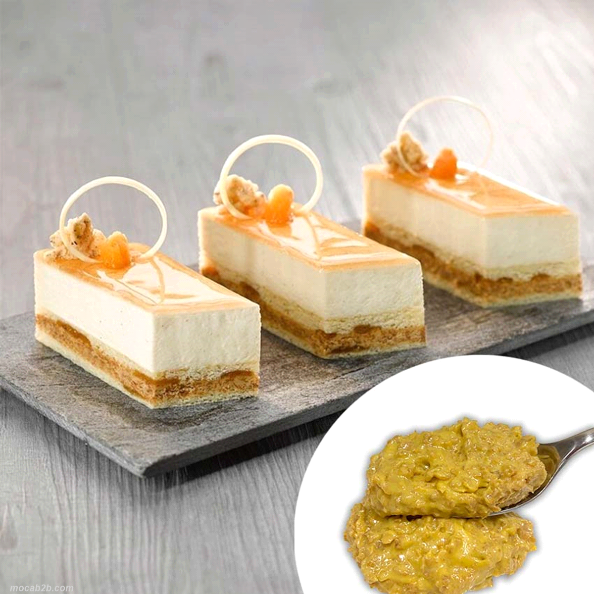 FARCITURA CROCCANTE. Preparato in pasta per farcitura con biscotti a scaglie e frutta disidratata. Ideale per aggiungere una nota croccante a tutti i dessert. Ideale per farcitura di prodotti di pasticceria quali pralineria, corpi cavi, torte, etc. Ideale anche come fondo per torte fredde. 