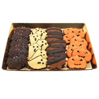 Biscotti assortiti pipistrelli , fantasmini e zucche di frolla glassati al cioccolato. 