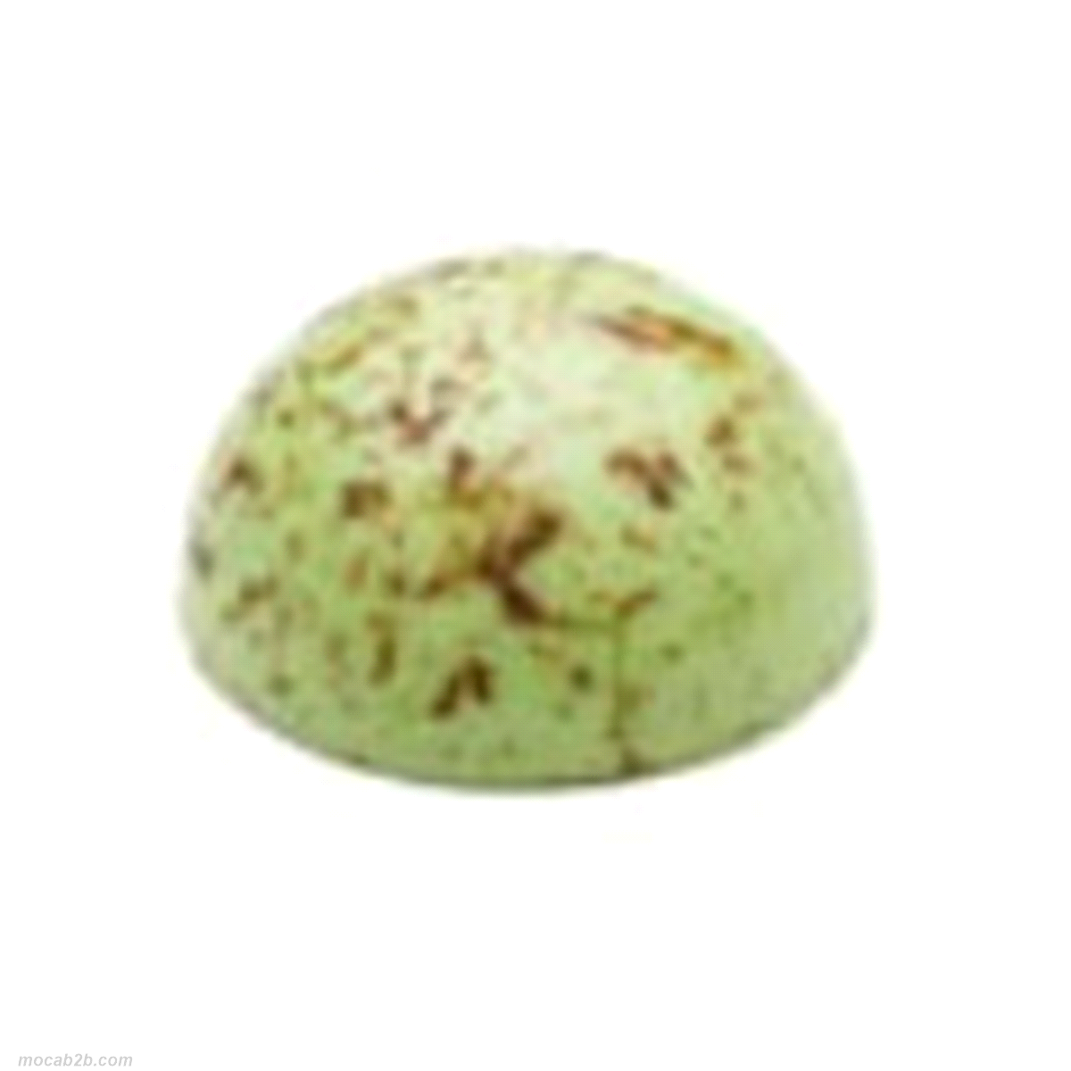 Pralina che unisce la croccantezza del cioccolato bianco e fondente a un ripieno cremoso e dal gusto fresco e delicato di pera. 