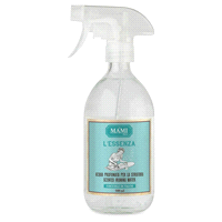 L’Acqua profumata per Stiratura, grazie alla sua speciale formula, garantirà ai tuoi capi un profumo duraturo nel tempo. Inoltre renderà la stiratura più semplice e precisa. 