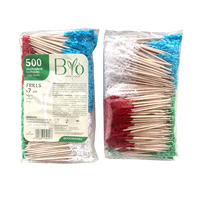 Stuzzicadente biodegradabile con frange di colori assortiti in carta. Lunghezza 7cm. Il prodotto non rilascia sostanze tossiche e pericolose qualora reintrodotto nell