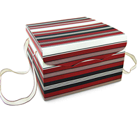 Scrigno portapanettone basso elegance con cordini 24,5x24,5x15. 