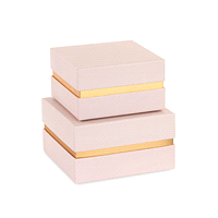 Set 2 scatole cipria con inserto oro. Misure: 12x12x7/14x14x8cm. 