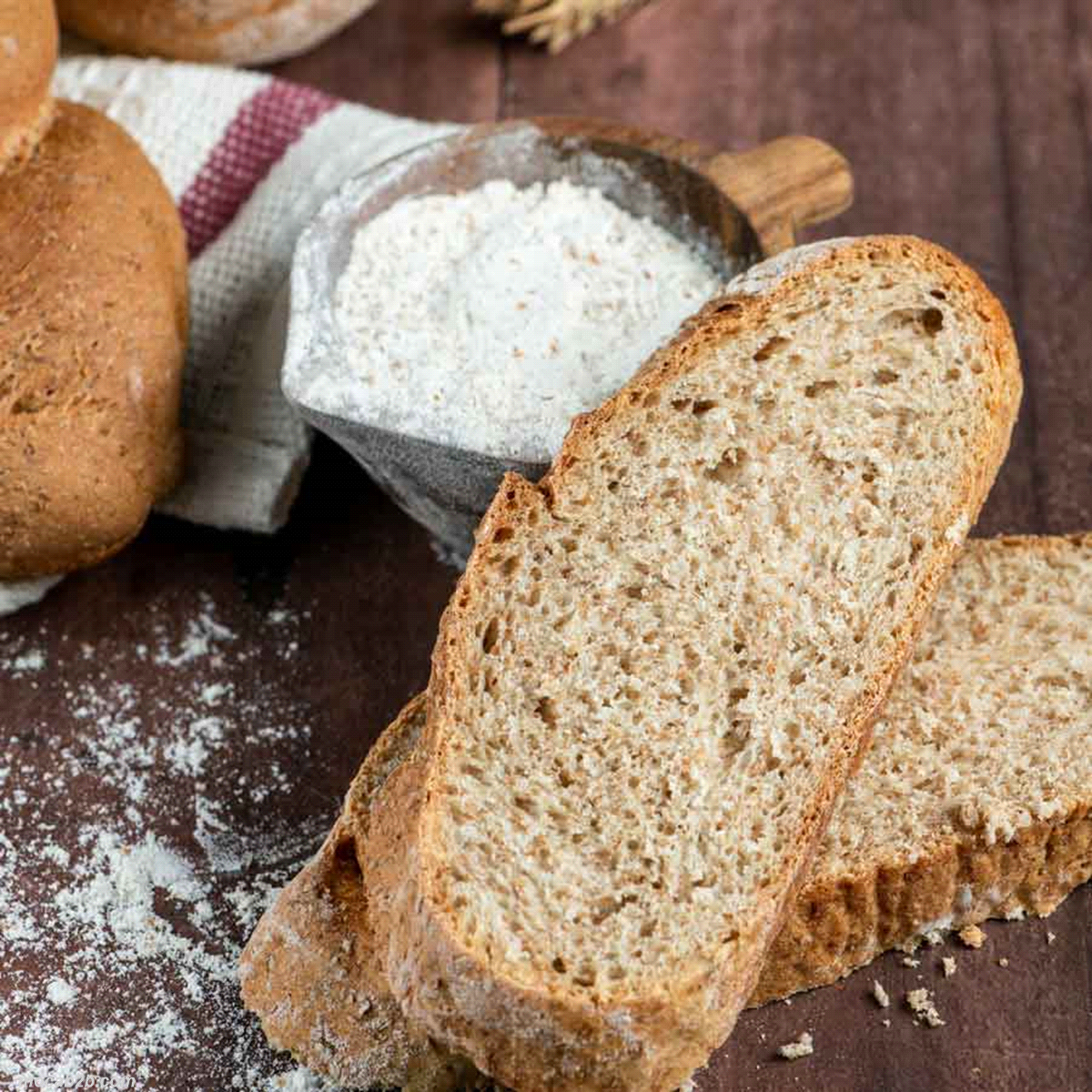 Semilavorato per la panificazione professionale ideale per realizzare varie tipologie di pane con crusca di frumento tostata. Applicazioni: Pane integrale di vari formati. 