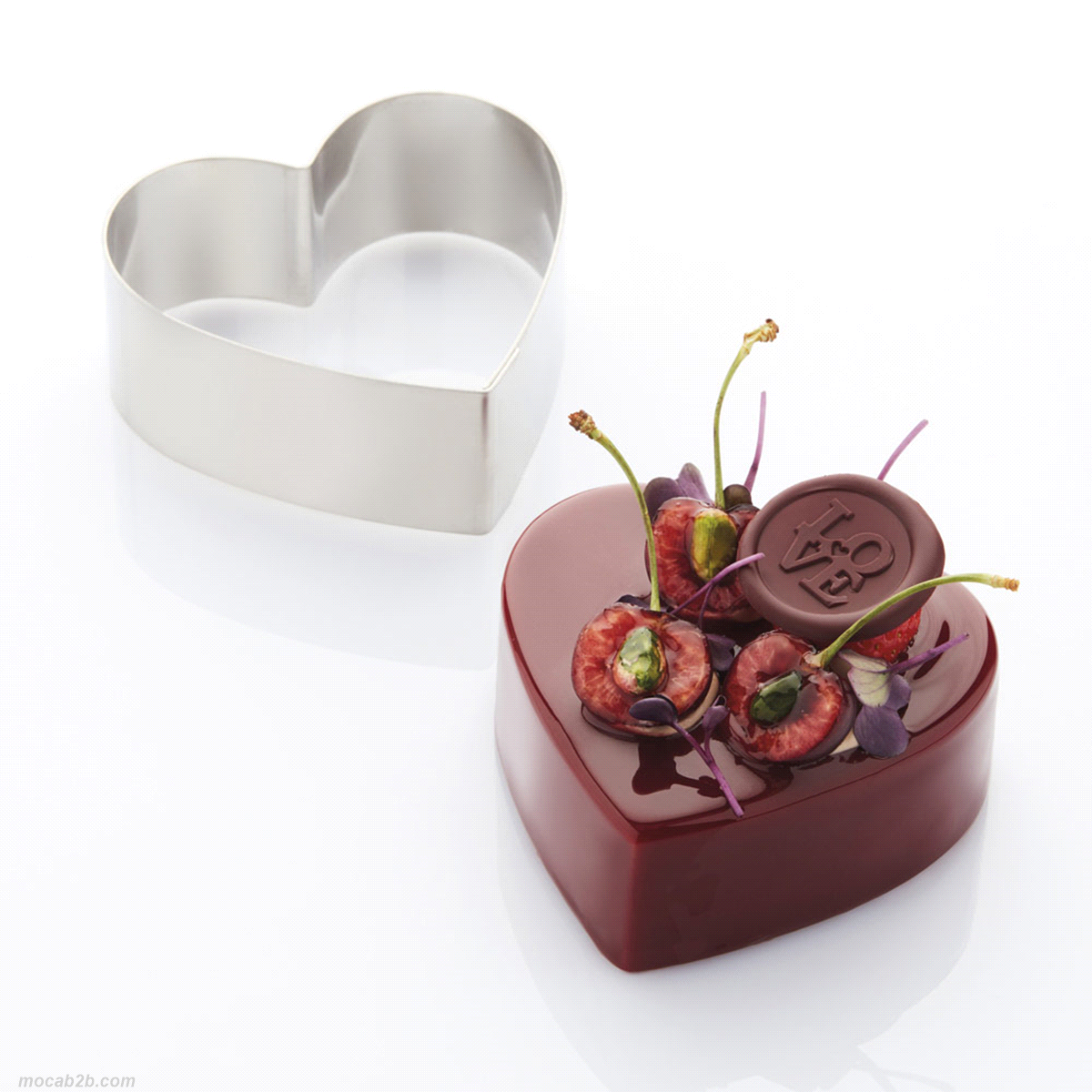 Fascia in acciaio inox AISI 304 di forma di cuore per torte, perfetta sia per la cottura che per il congelamento, alta 40mm. 