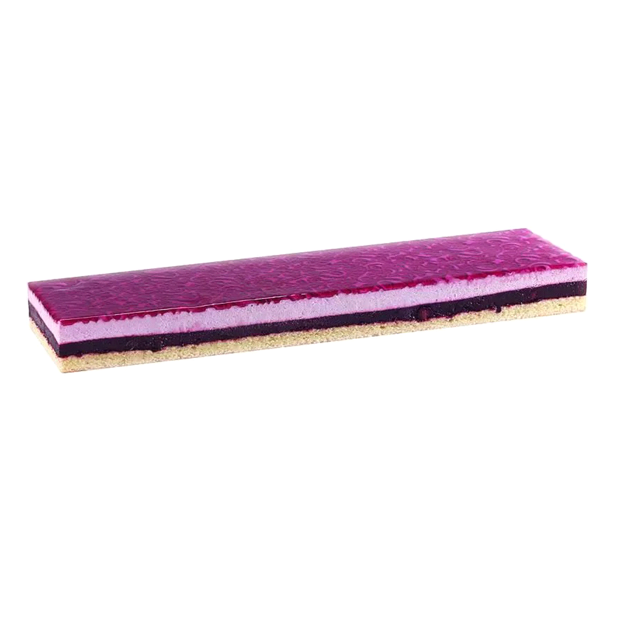 Mousse al gusto di violetta, preparazione al ribes nero e biscotto alle mandorle. 