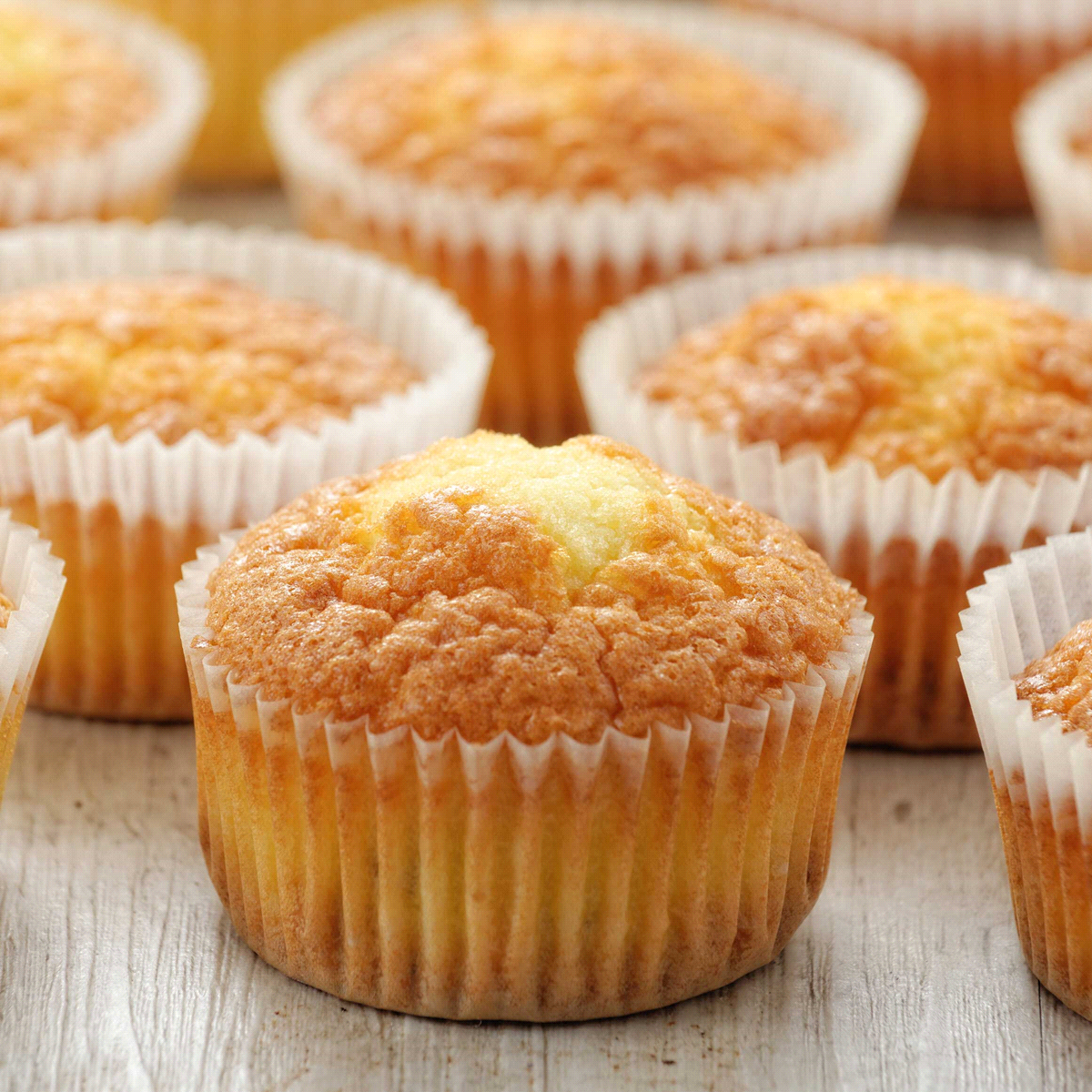 Preparato in polvere vanigliato per cake e dolci da forno. 