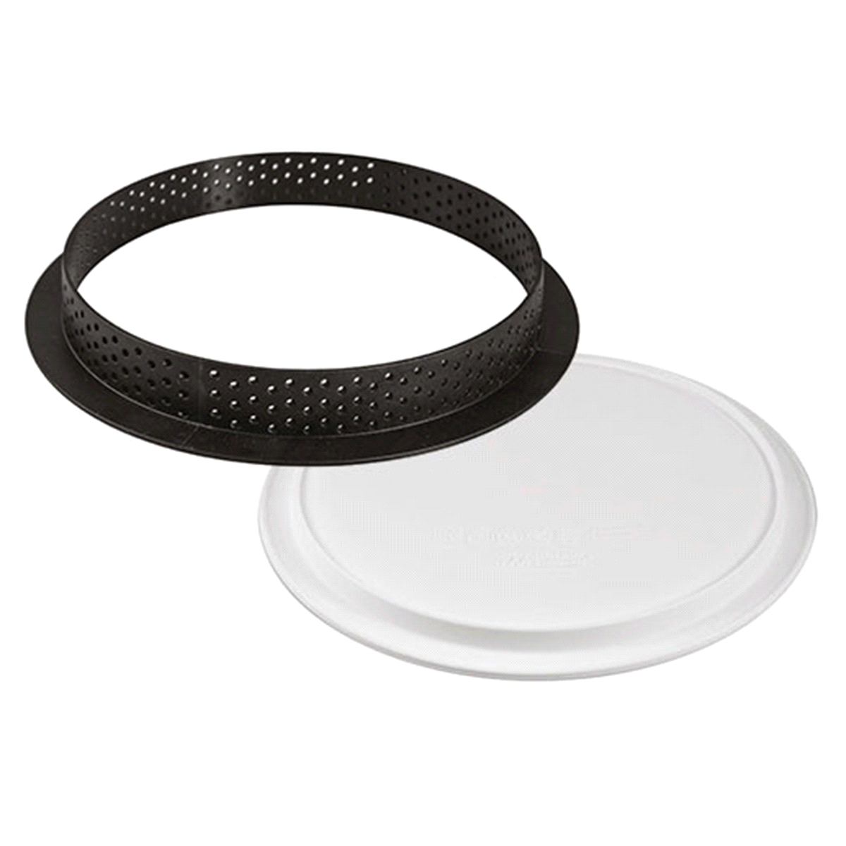 Composto da due elementi: un anello da 210 mm di diametro in materiale termoplastico composito indeformabile adatto all’uso in forno per la realizzazione della base e uno stampo in silicone da 175 mm di diametro per realizzare una mousse o un cremoso da adagiare sopra alla pasta frolla. 