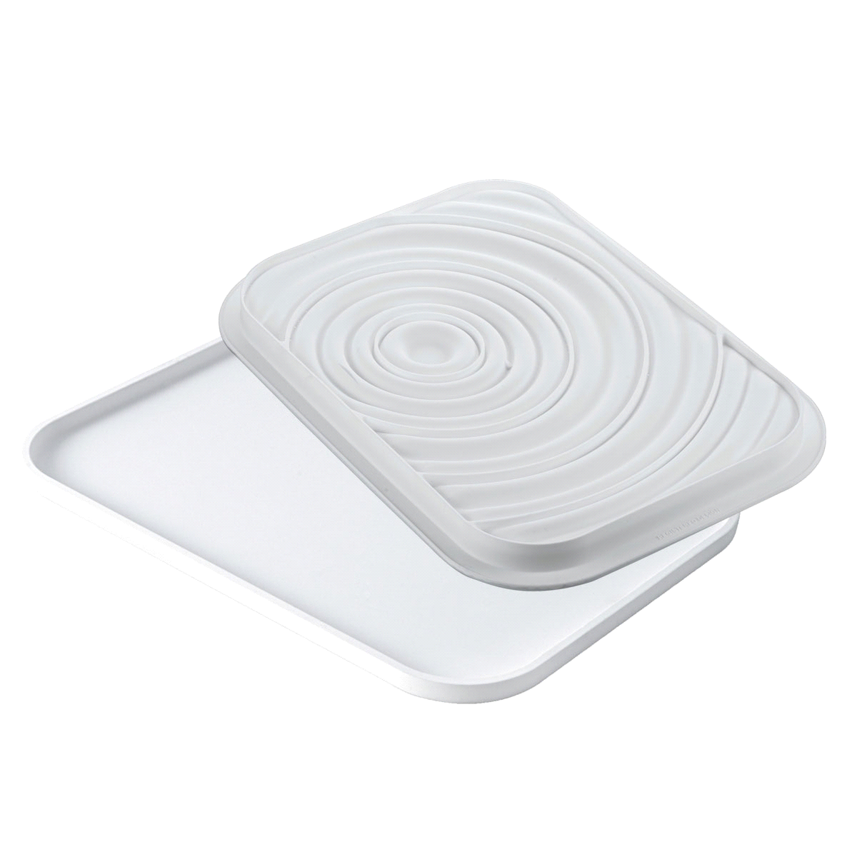 Il Kit è composto da uno stampo in silicone che permette di dar vita a particolari decorazioni in semifreddo, gelato, gelée o creme spalmabili per un’originale presentazione del gelato artigianale in vaschetta. 